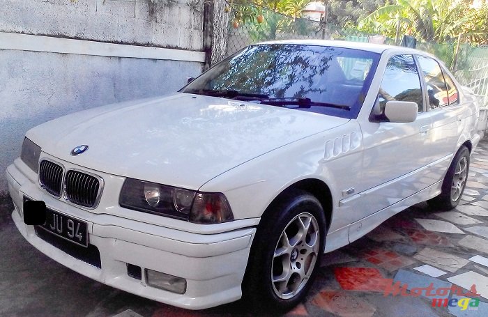 1994' BMW 3 Series photo #1