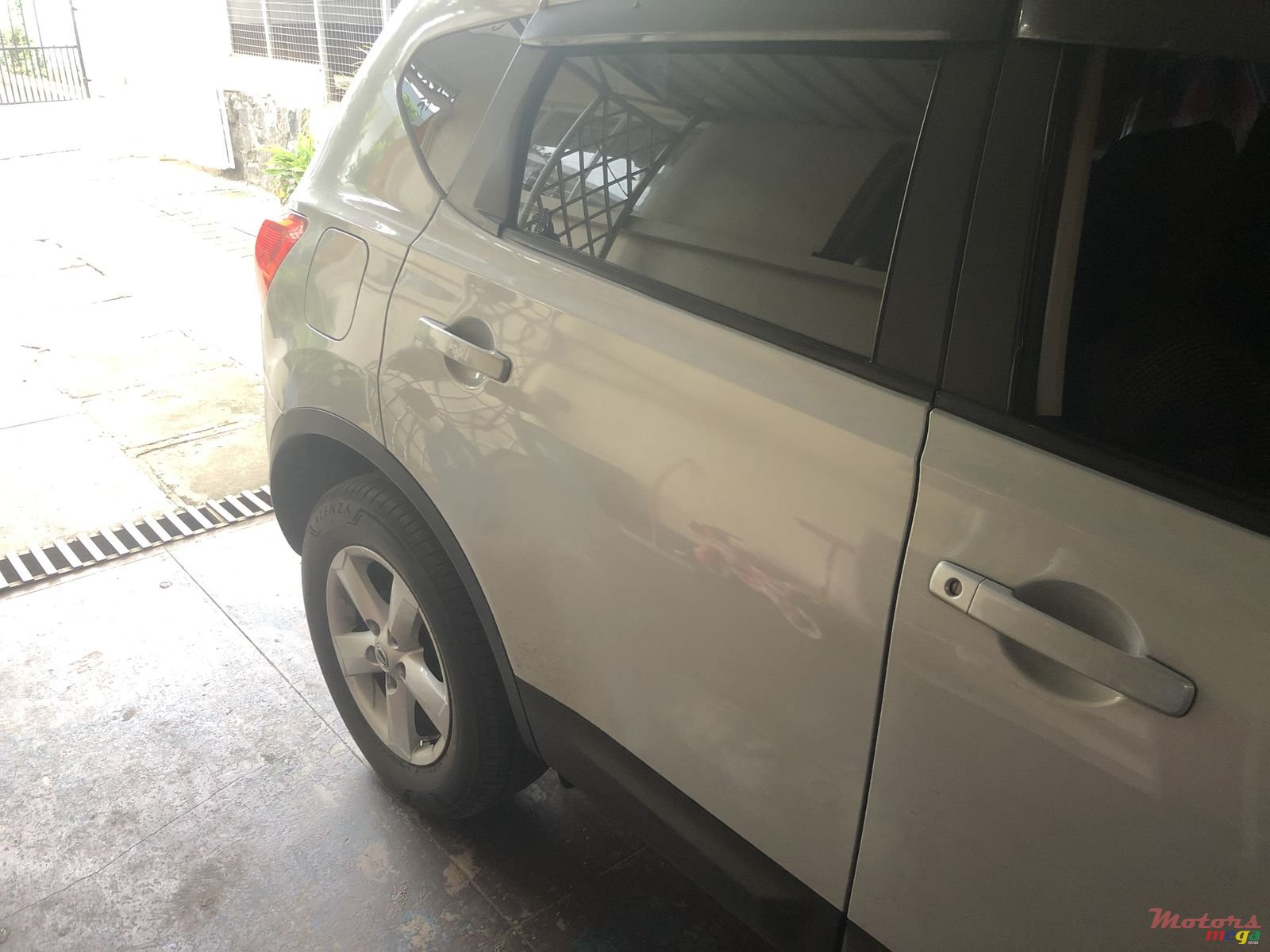 2009' Nissan Qashqai photo #3