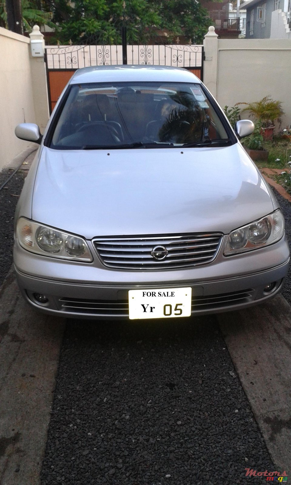 2005' Nissan photo #1