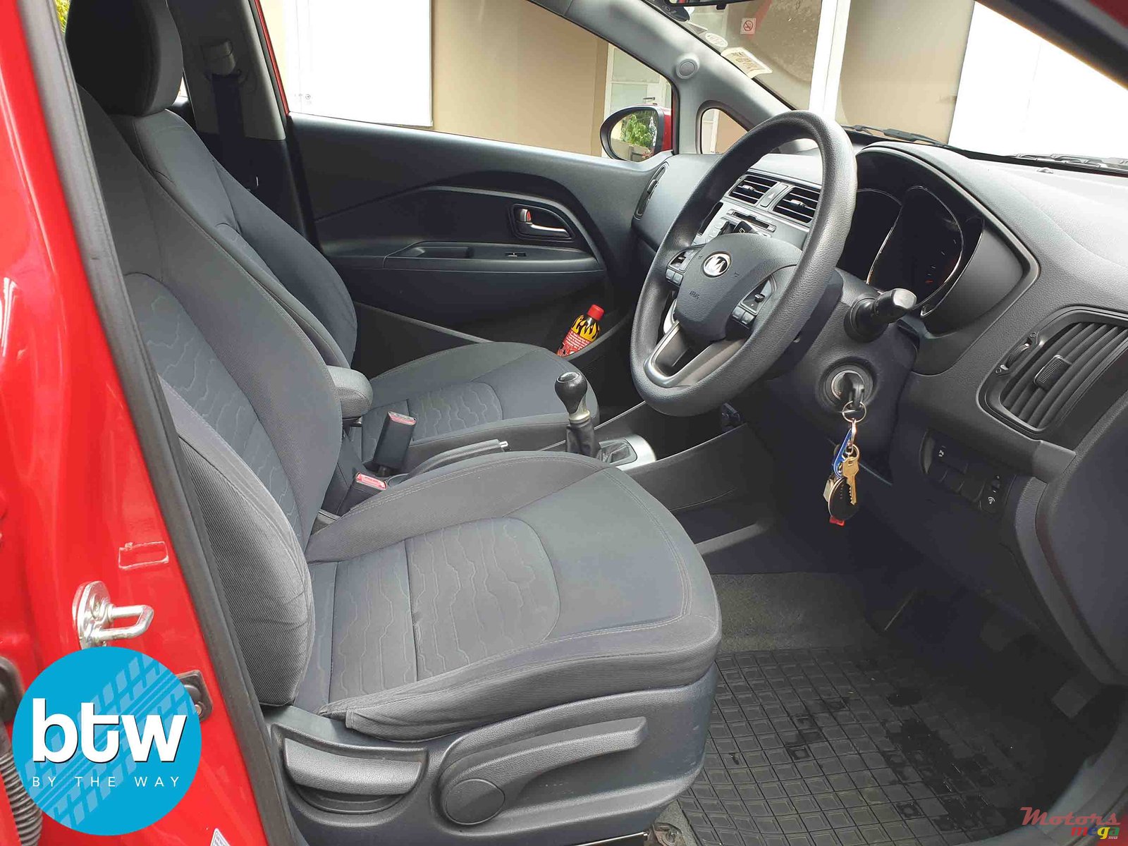 2011' Kia Rio photo #5