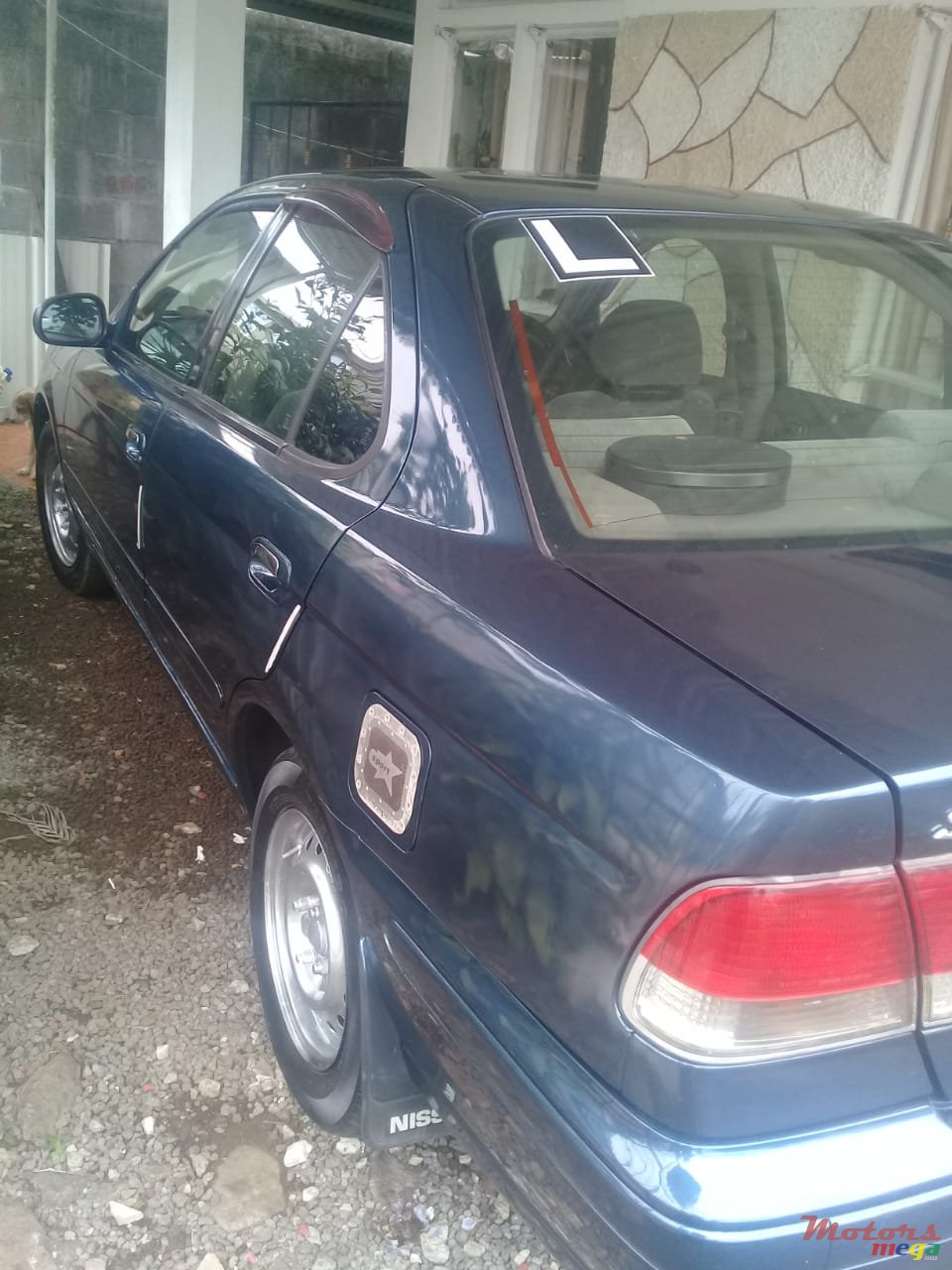 1999' Nissan B15 photo #1