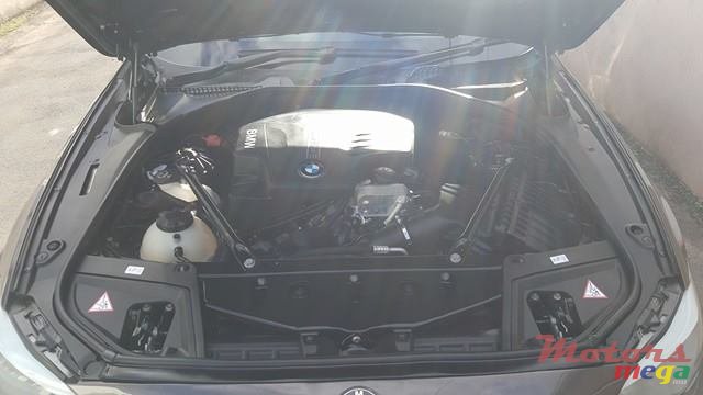 2012' BMW 520 520i photo #4