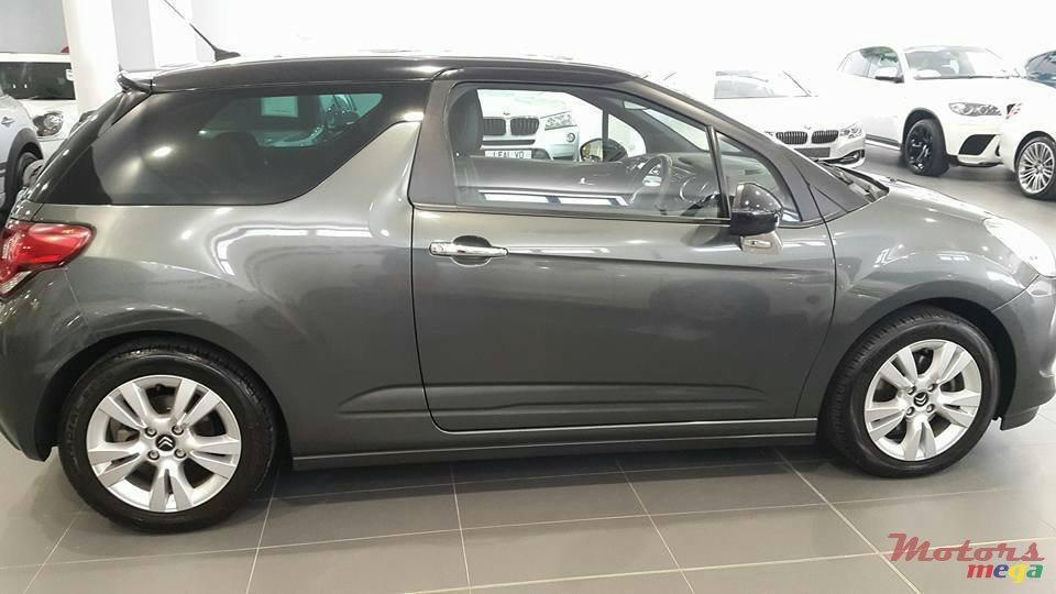2011' Citroen DS3 photo #1