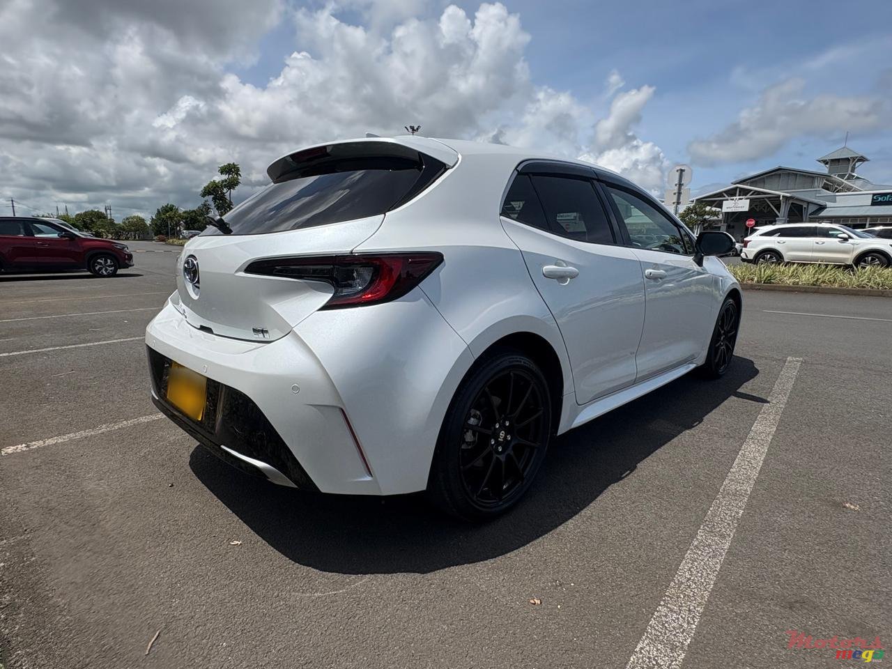 2023' Toyota Corolla GZ sport photo #3