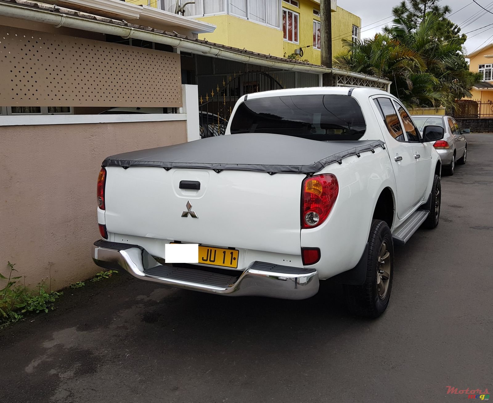 2011' Mitsubishi Sportero 4x4 photo #3