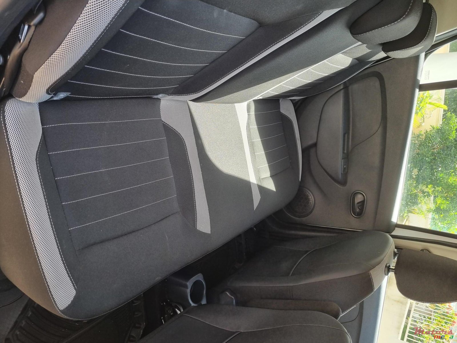 2018' Renault Sandero StepWay photo #3