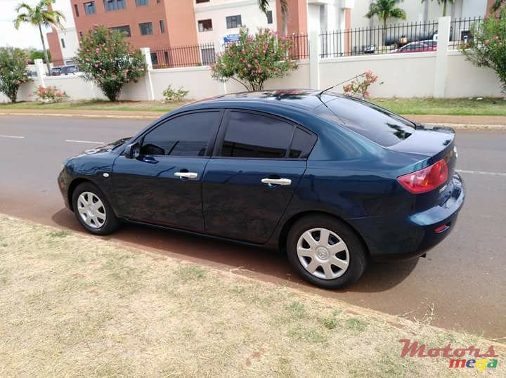 2004' Mazda 3 photo #3