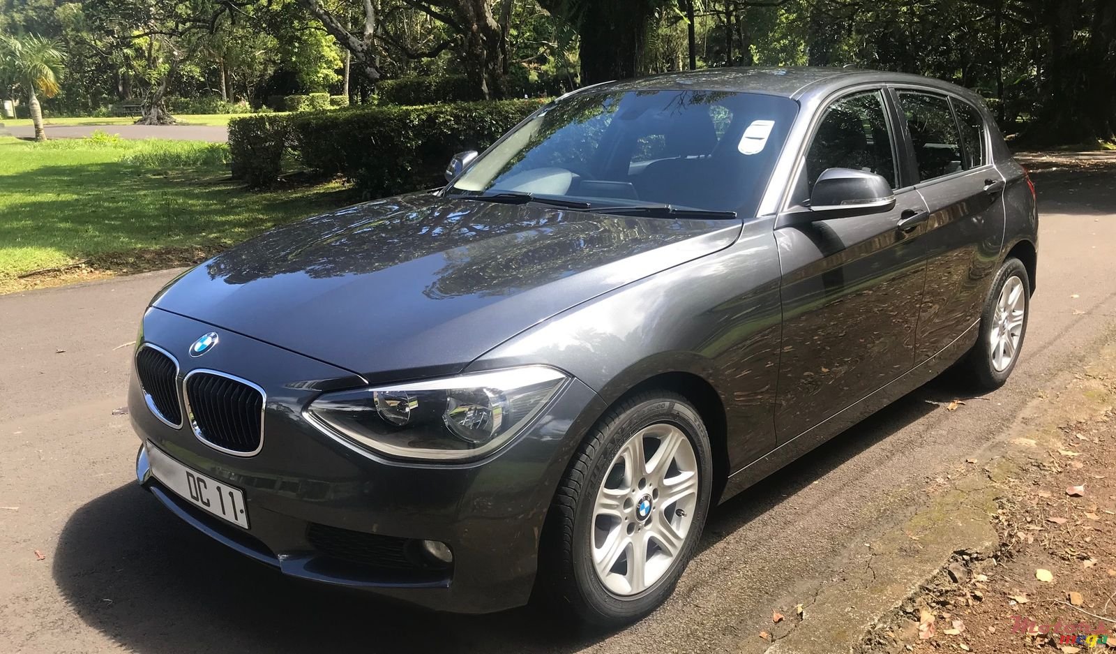 2011' BMW 116 photo #2