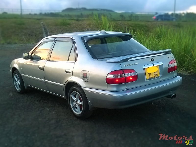 1999' Toyota Corolla Se.Saloon Riviere photo #3