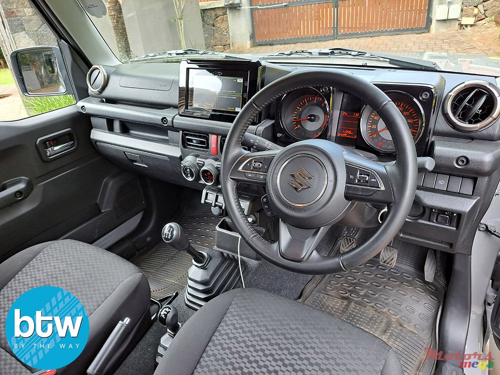 2022' Suzuki Jimny photo #6