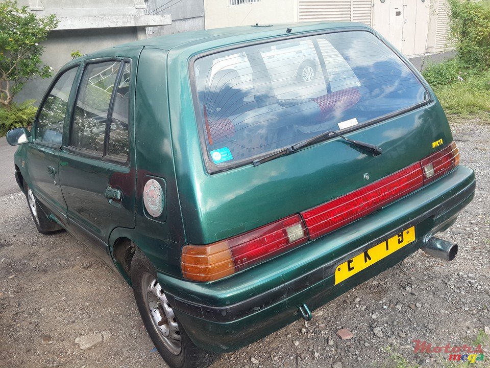 1990' Daihatsu Charade G100 photo #7