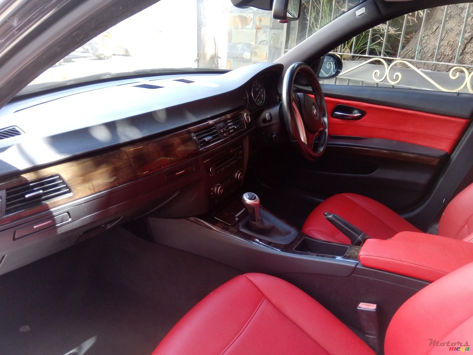 2008' BMW 3 Series photo #5