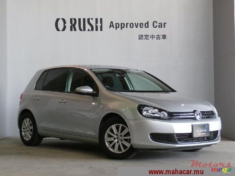 2012' Volkswagen Golf photo #1