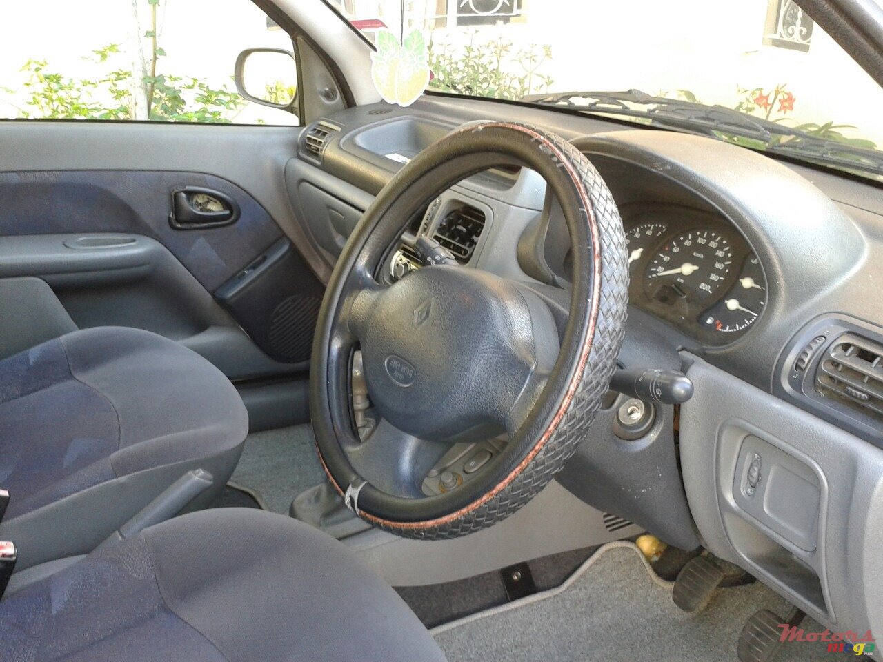 1999' Renault Clio photo #3