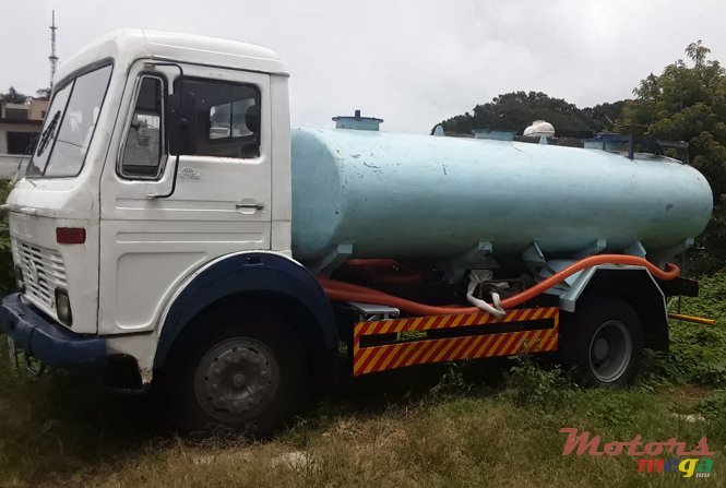 2005' Tata Tanker 10,000 litres photo #3