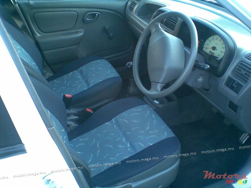 2009' Suzuki Alto Lxi photo #3
