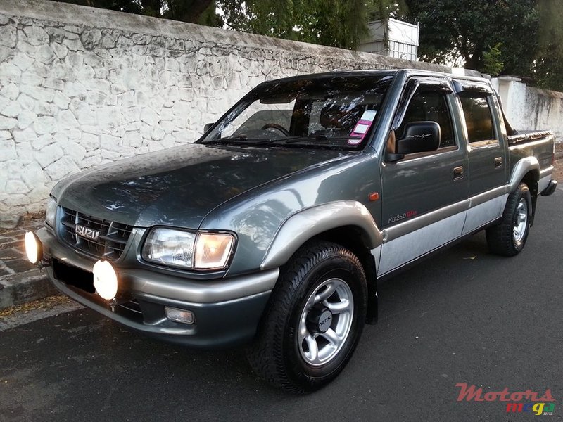 2001' Isuzu KB Series photo #1