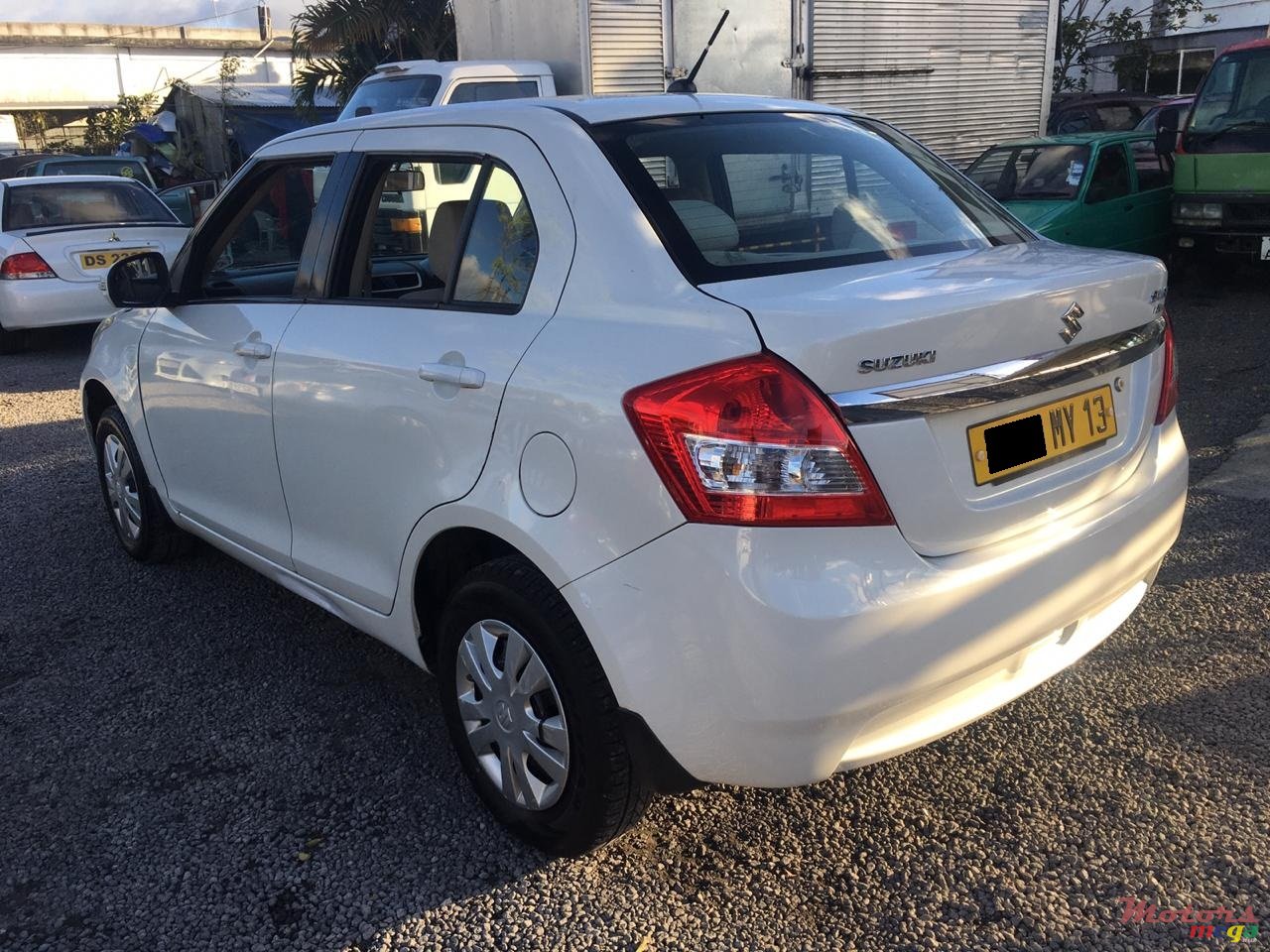 2013' Suzuki Swift photo #4