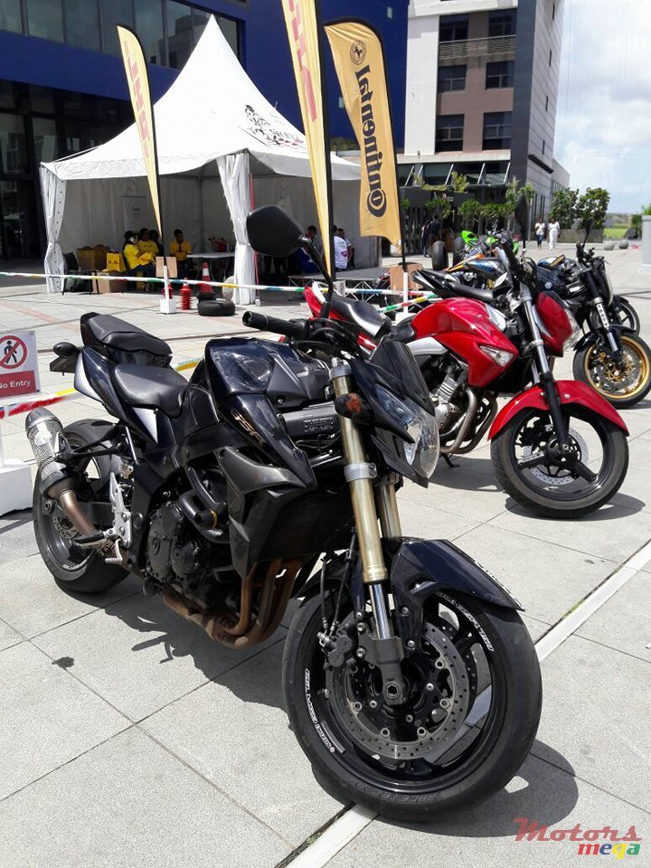 2012' Suzuki GSR 750 photo #1