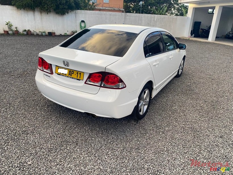 2011' Honda Civic FD4 Auto 1.6L photo #1