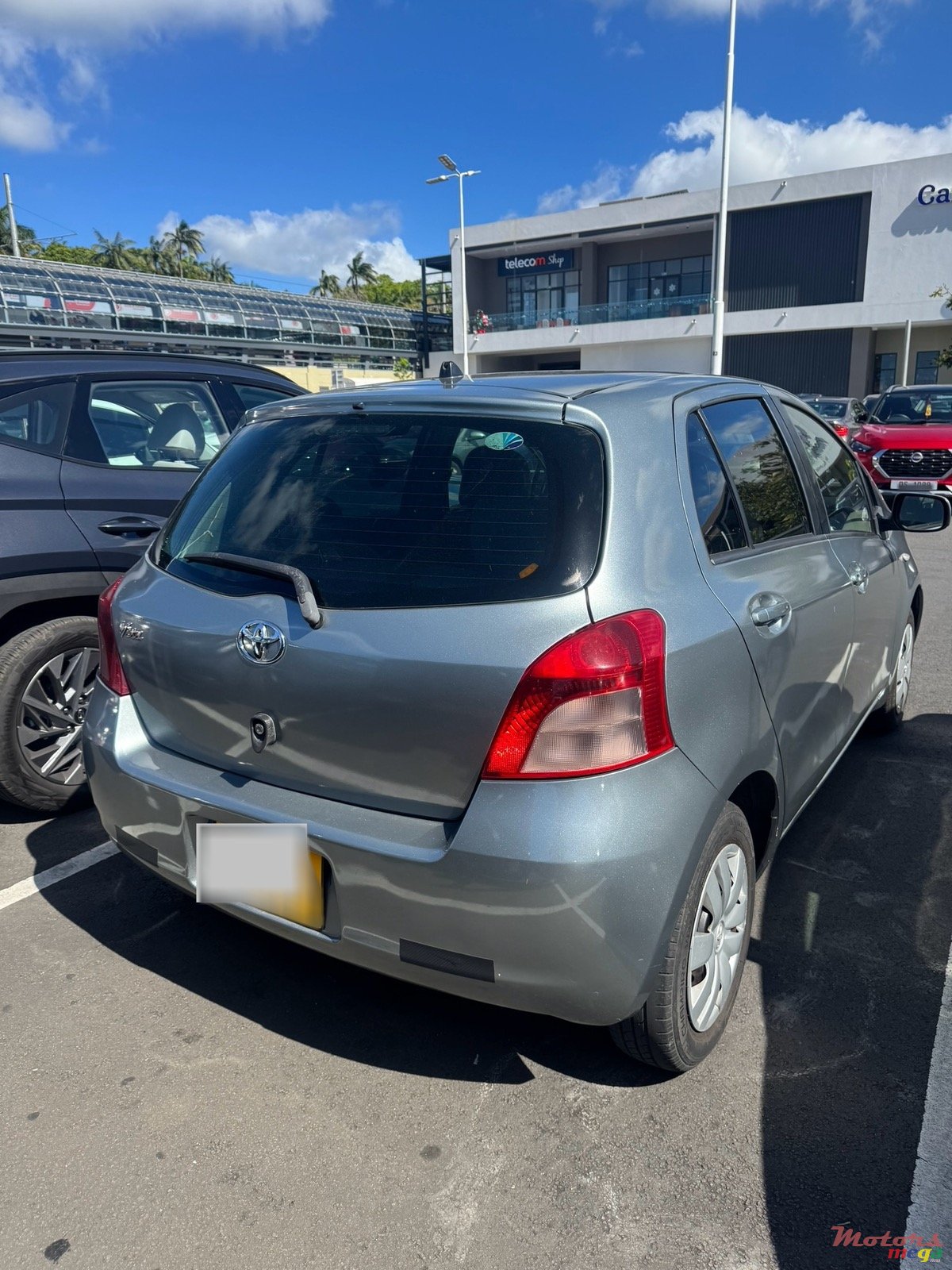 2007' Toyota Vitz photo #6