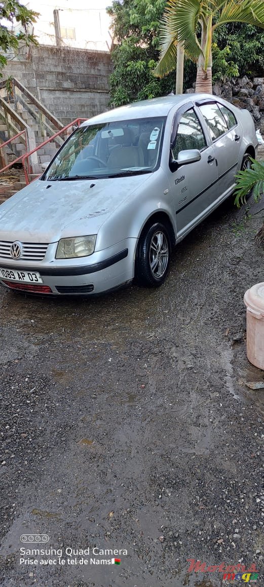 2003' Volkswagen Bora 1.4 photo #1