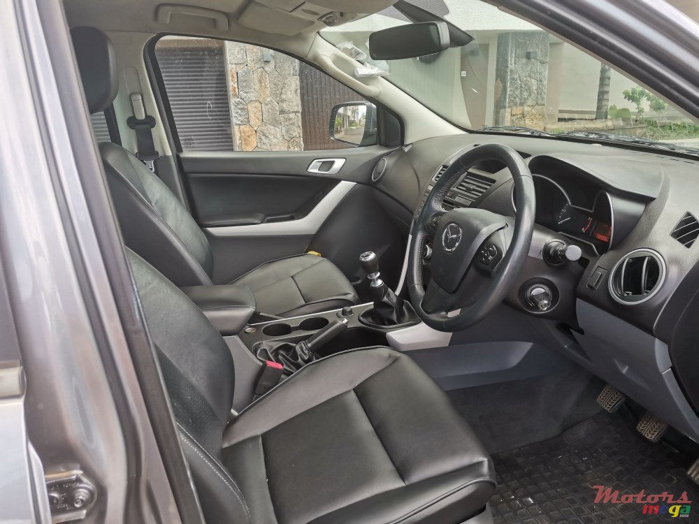 2013' Mazda BT-50 2200 photo #4