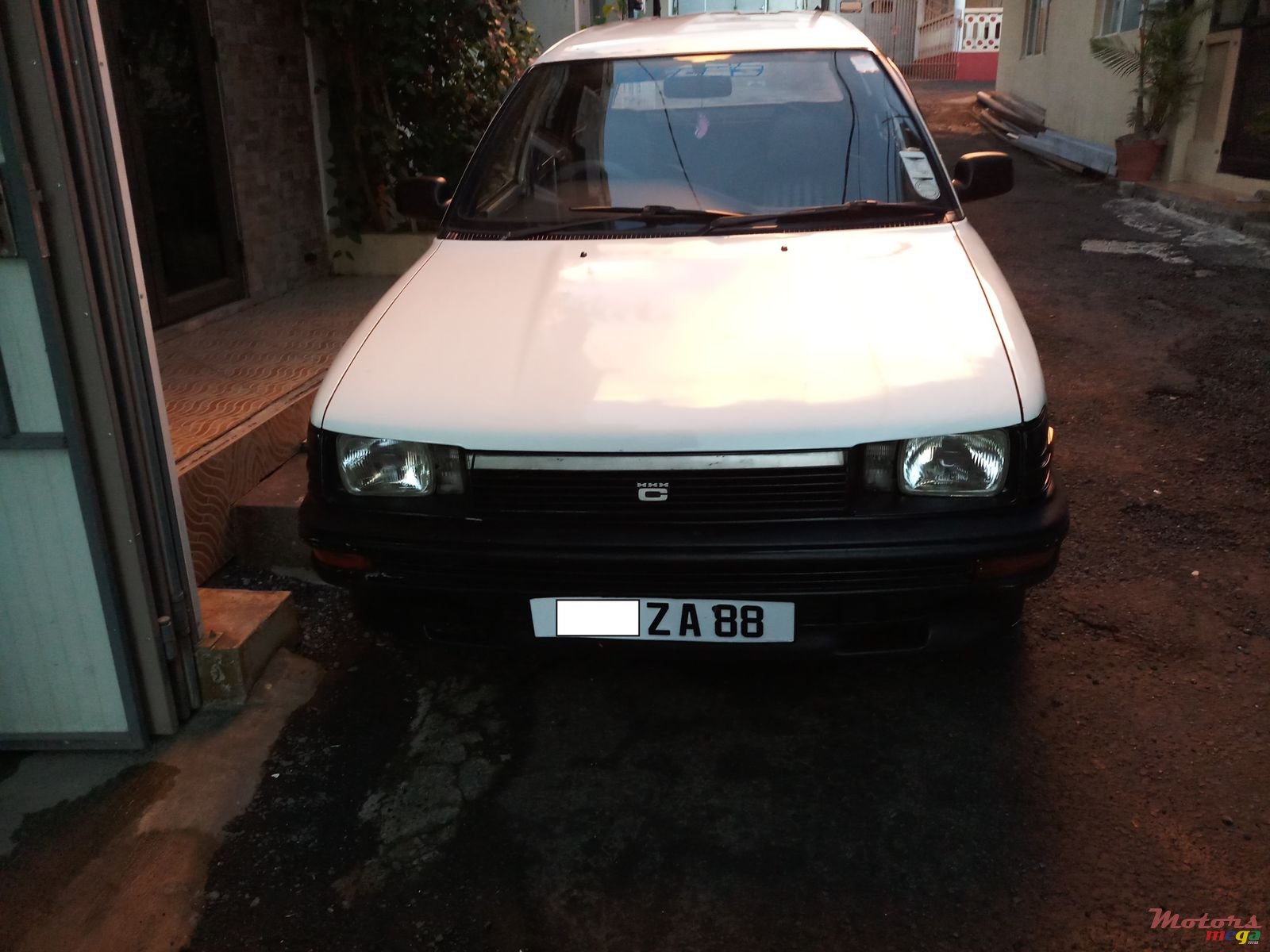1988' Toyota Corolla HATCHBACK photo #1