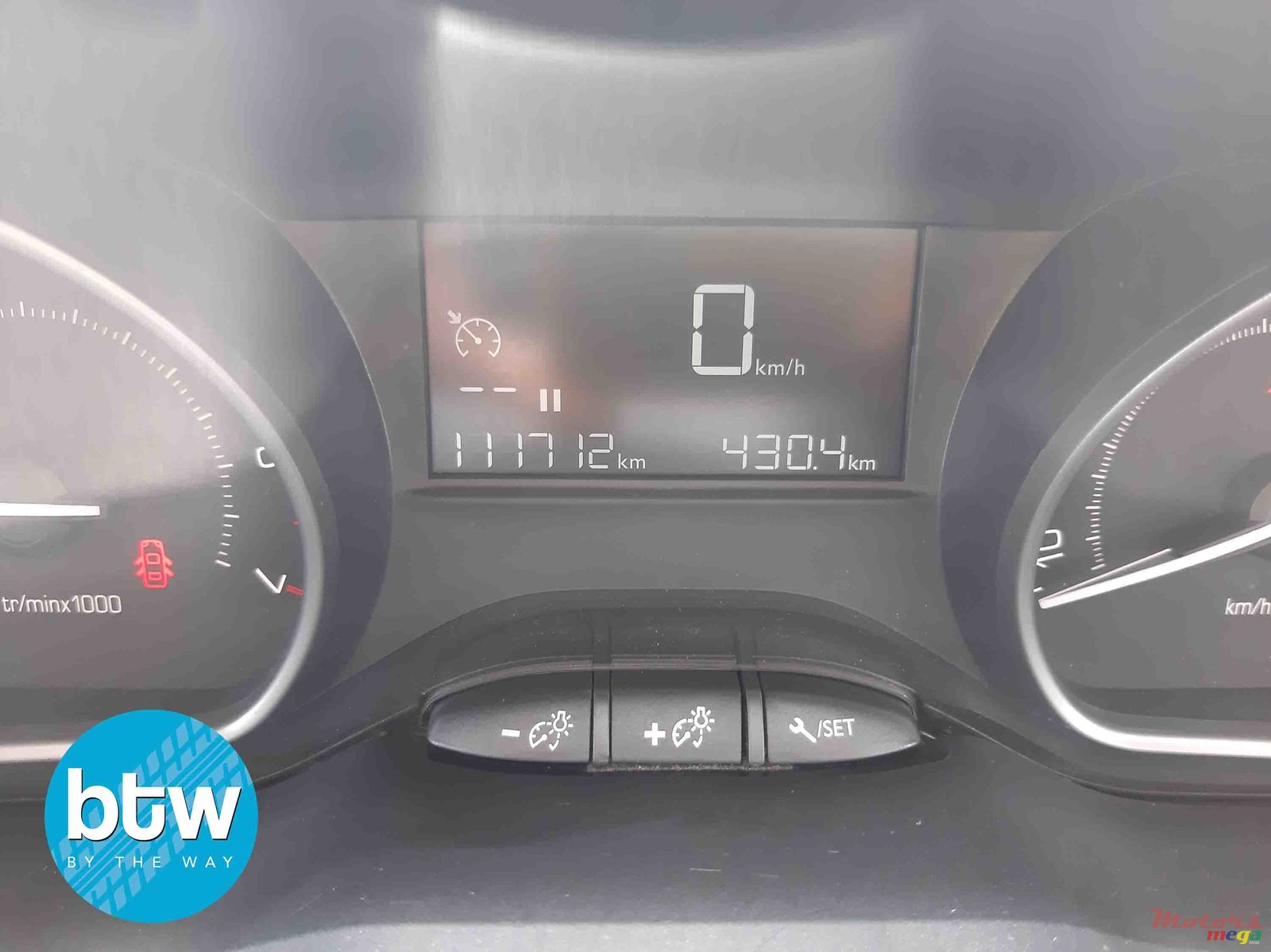 2018' Peugeot 2008 photo #6