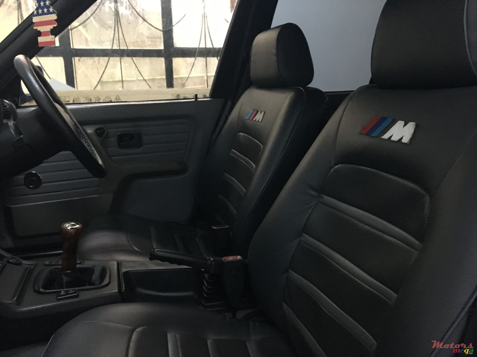 1989' BMW 3 Series Sedan E30 318i photo #3