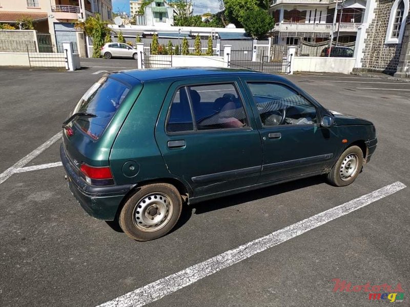 1997' Renault Clio photo #2