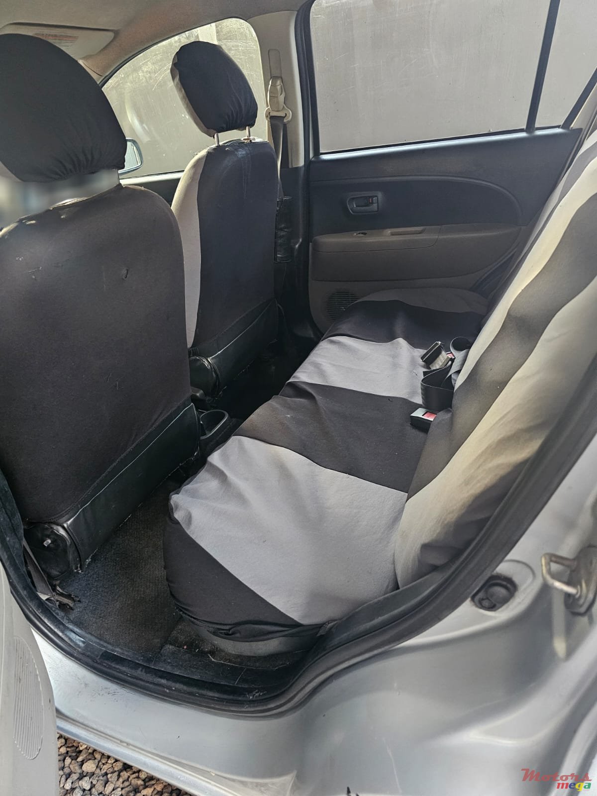 2005' Toyota Passo photo #5