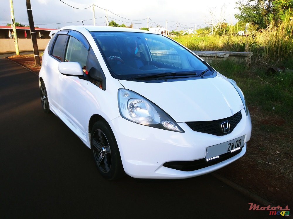 2008' Honda FIT 1.3 photo #1