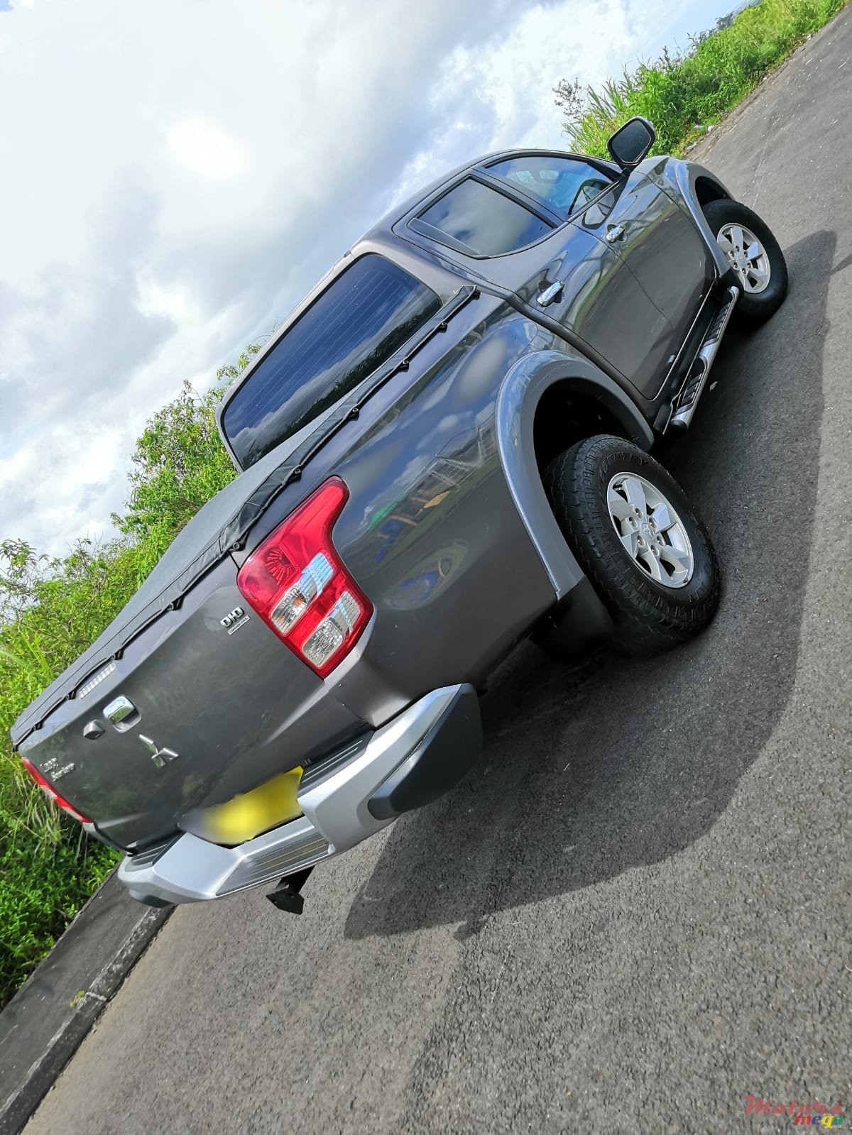 2017' Mitsubishi L200 Sportero Executive photo #3