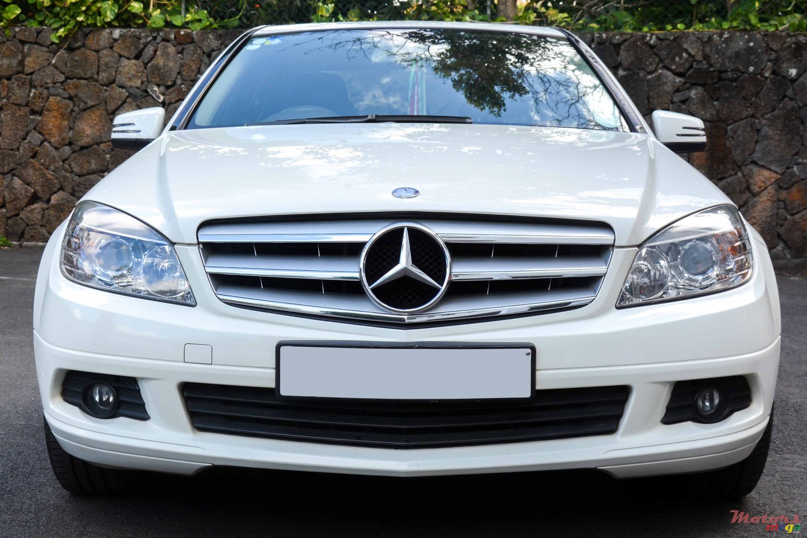 2009' Mercedes-Benz CL 180 photo #1