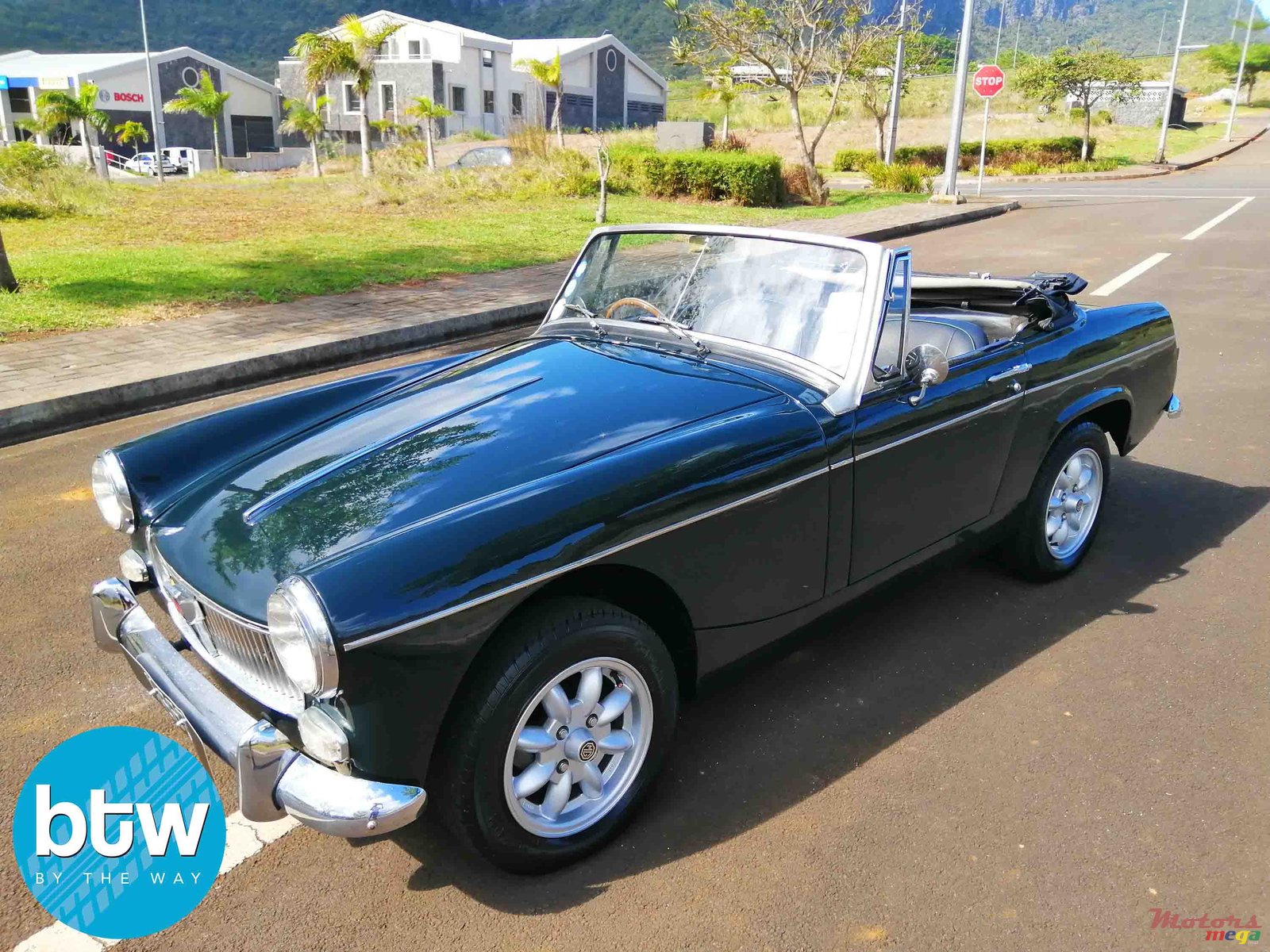 1970' MG Midget photo #2