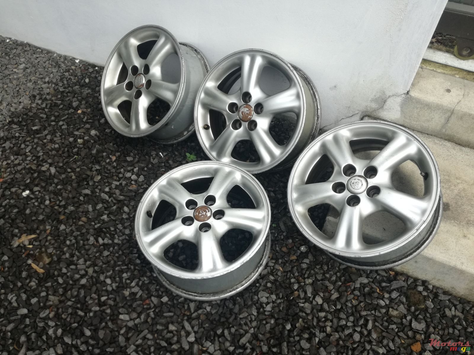 2010' Toyota photo #1