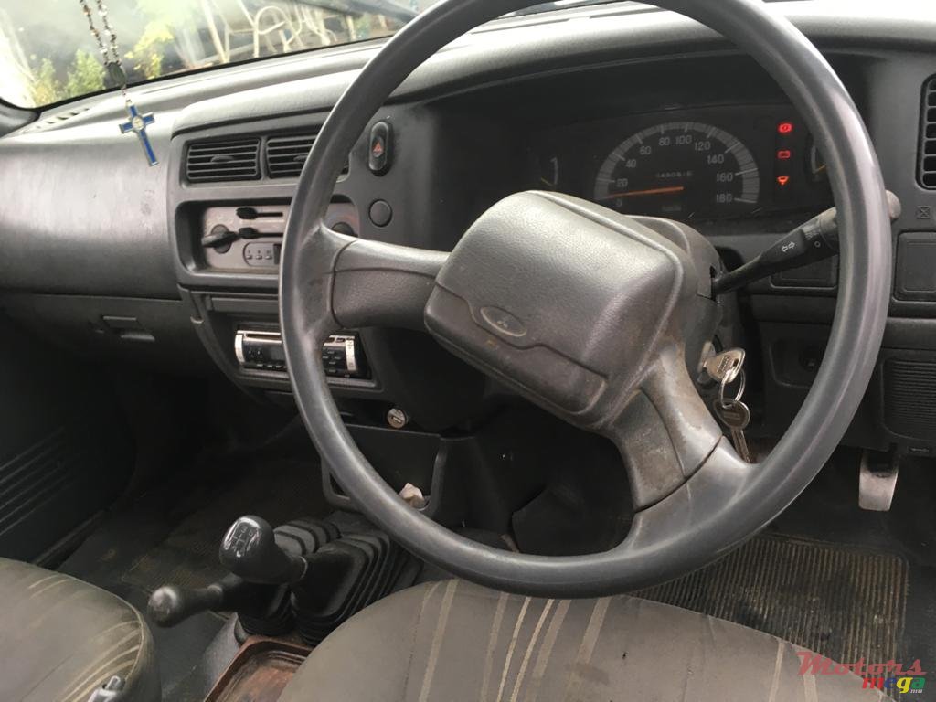 1999' Mitsubishi L 200 4x4 photo #6