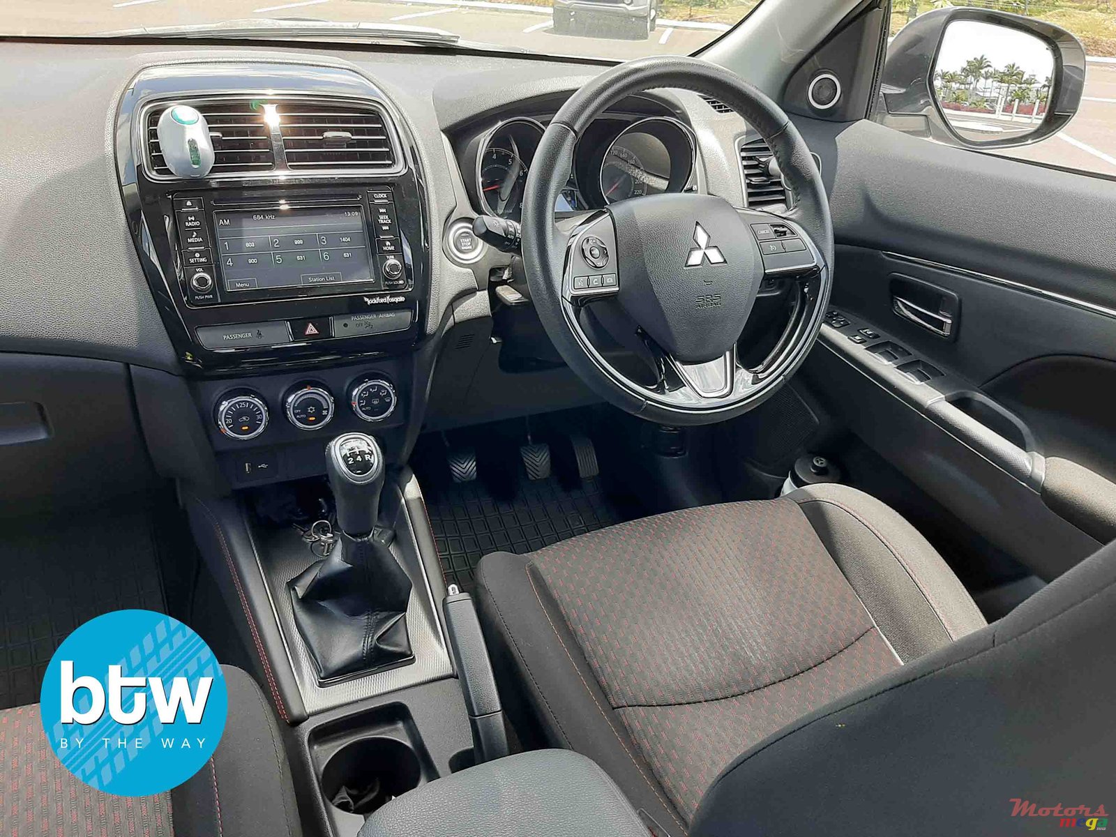 2019' Mitsubishi ASX photo #7