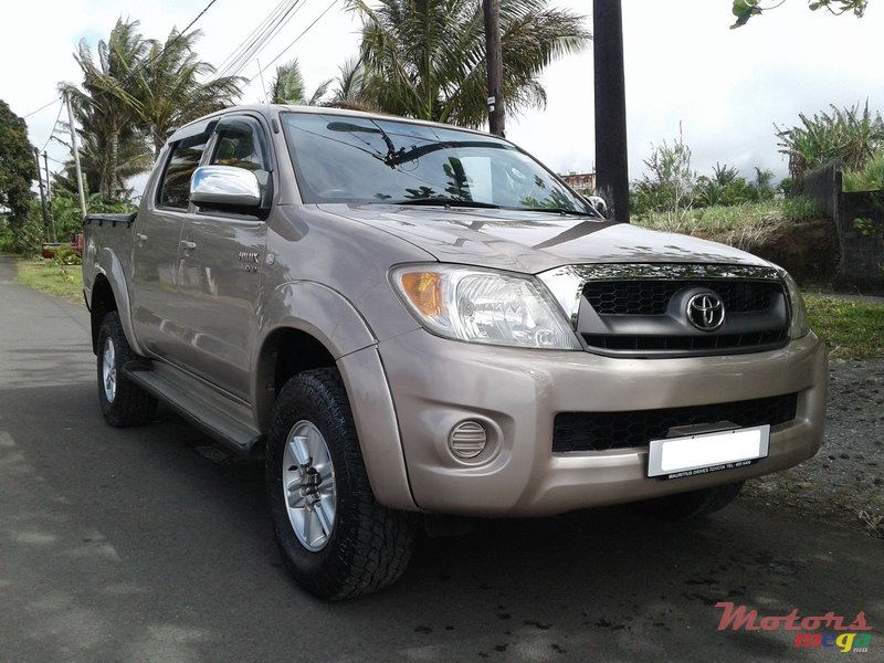 2009' Toyota Hilux D4D (4x4) photo #1