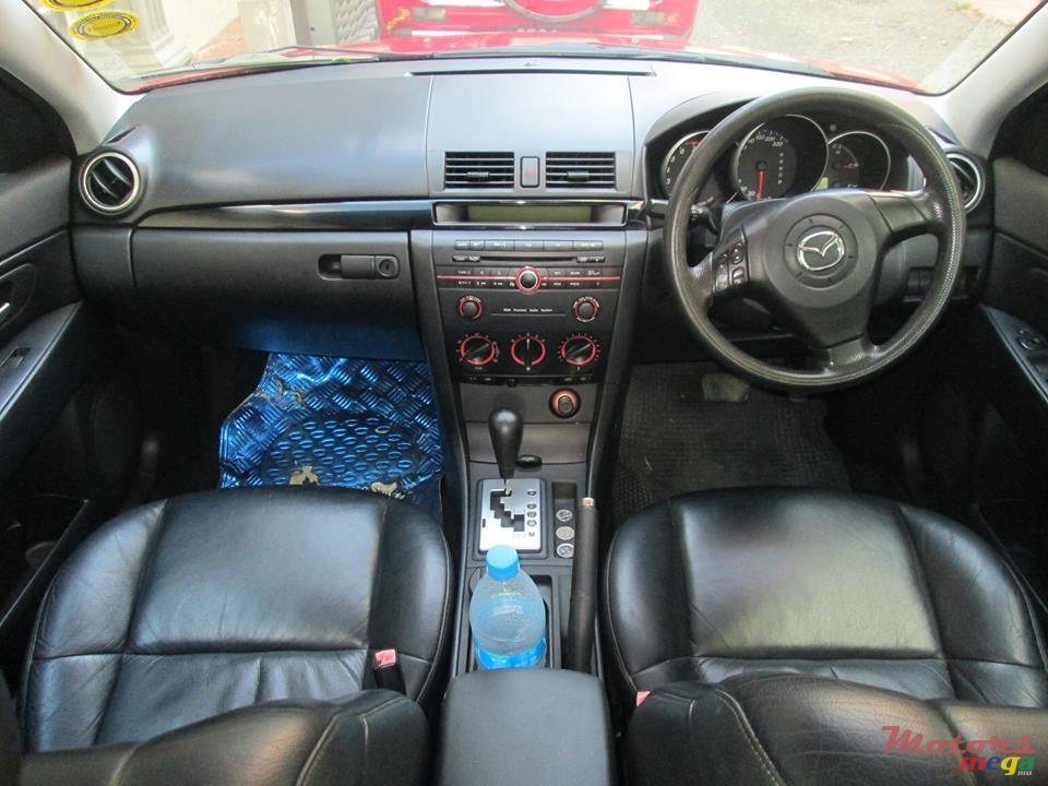 2004' Mazda 3 photo #3