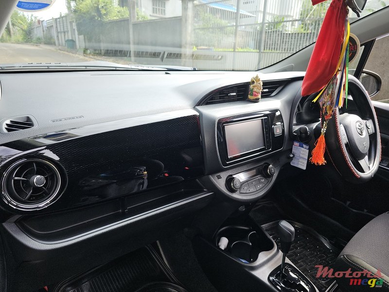 2019' Toyota Vitz Hybrid photo #7