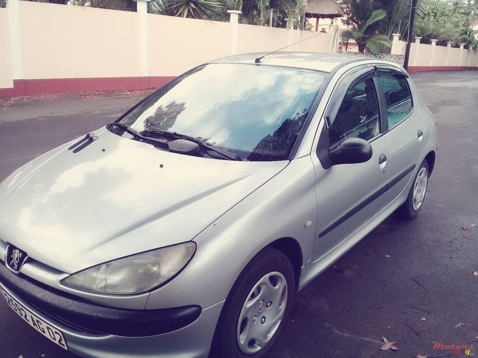 2002' Peugeot 206 1124cc photo #3