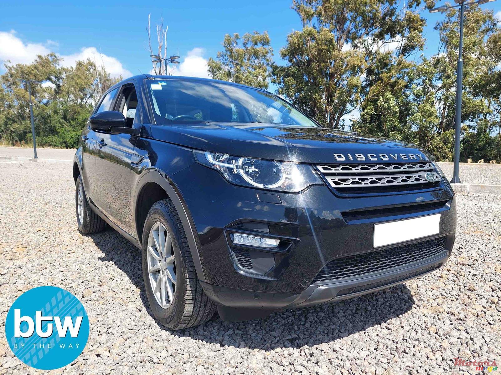 2015' Land Rover Discovery photo #1