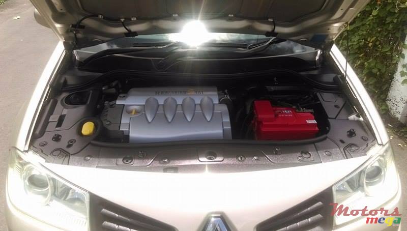 2006' Renault Megane 1.6 Lux photo #4