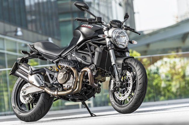 Ducati Reveals Monster 821 in Two Flavors