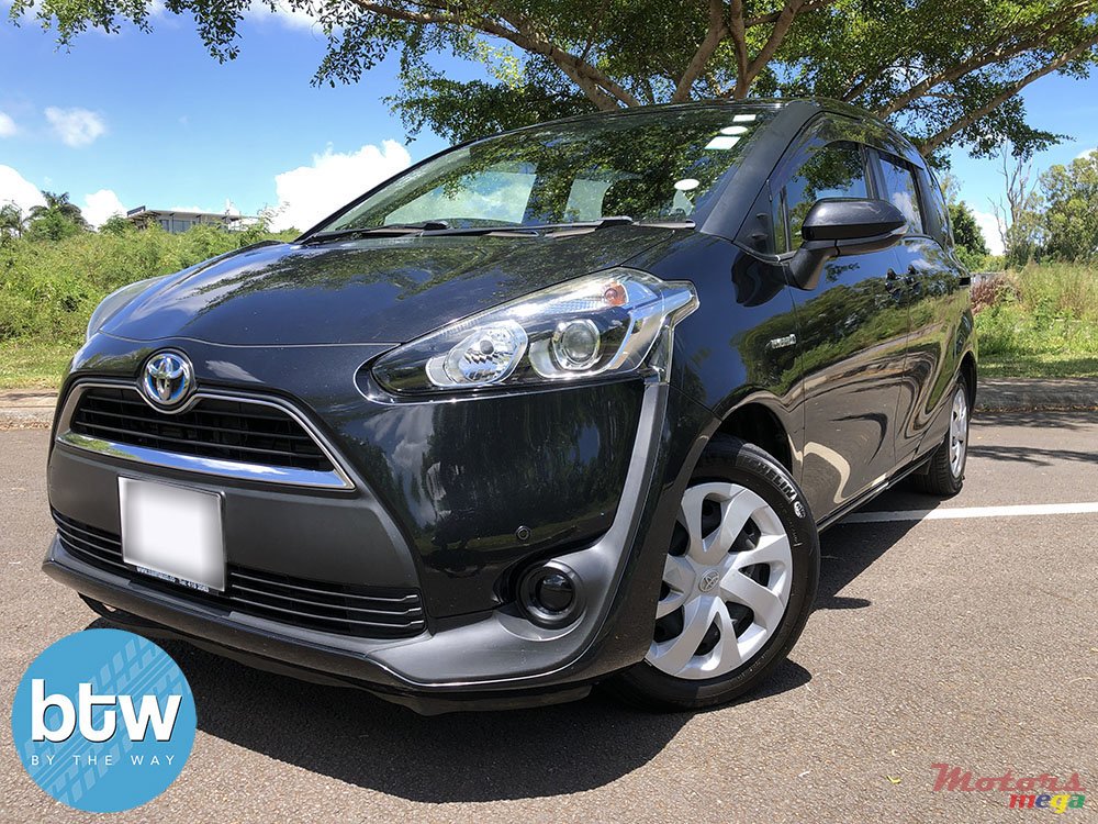 2016' Toyota SIENTA 7-SEATER photo #2