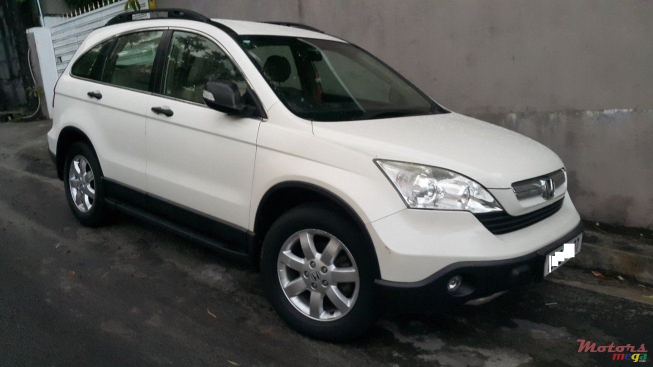 2007' Honda CR-V photo #1