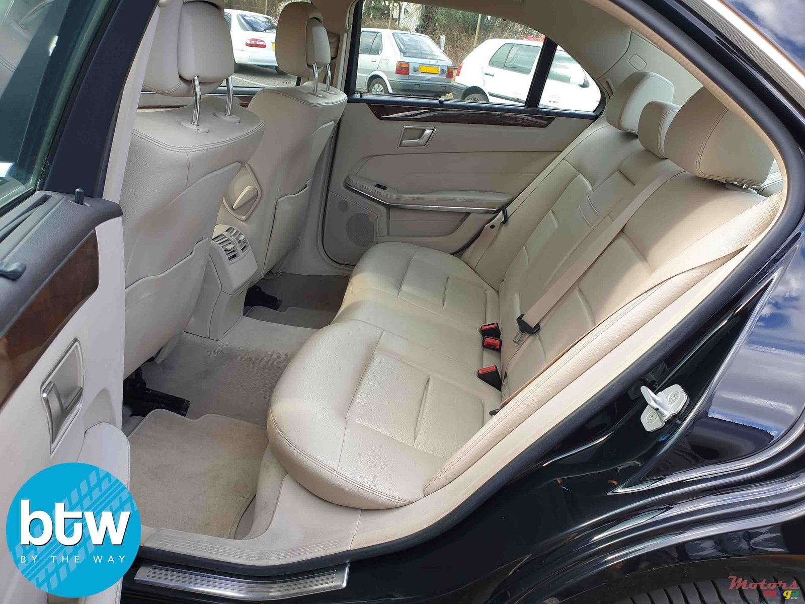 2013' Mercedes-Benz E-Class 250 CGI photo #4