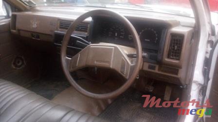 1990' Nissan Pickup photo #5
